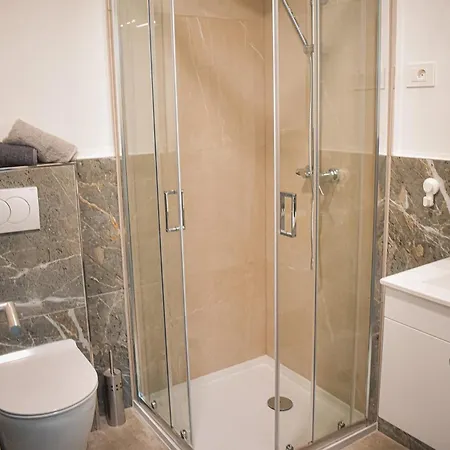 Jelovic Apartment *